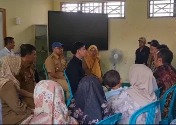 Wapres Gibran Rakabuming ke Batang memastikan korban dugaan keracunan MBG mendapat penanganan hingga pulih dan investigasi dituntaskan.