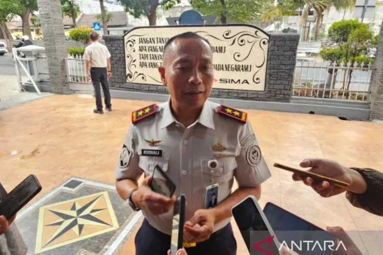 Kepala Kantor Wilayah Direktorat Jenderal Pemasyarakatan (Ditjenpas) Jawa Timur Kusnali ditemui di Lapas Kelas I Malang, Kota Malang, Jawa Timur, Jumat (9/10/2026). ANTARA/LINGKAR NETWORK.