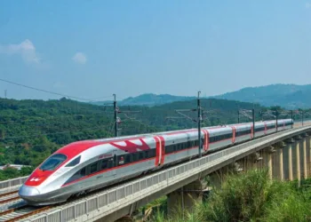 Turis Asing Masuk Jabar Melonjak, Kereta Cepat Whoosh Angkut 127.885 Wisman