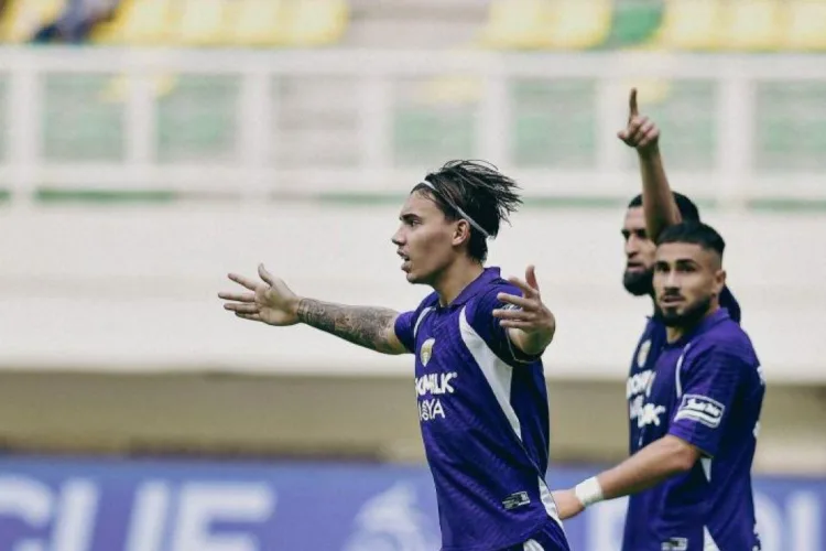 Dramatis! Persita Tangerang Beri Kekalahan Perdana untuk Persija di Super League 1 Pemain Persita Tangerang Dion Markx. ANTARA/LINGKAR NETWORK.