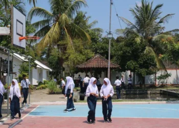 Tampung 100 Siswa, SRMP 18 Lombok Barat Ajari Coding dan Keterampilan AI