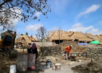 Unram Desain Rekonstruksi Kampung Sade, Padukan Arsitektur Tradisional dan Keselamatan