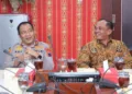 Ketua DPRD Jateng Sumanto berbincang dengan Kapolda Jateng Irjen Pol Roy Hardi, dalam kunjungan silaturahmi Kapolda beserta jajaran di Gedung Berlian, Semarang, Kamis (15/10/2026). (Lingkar.news Network)