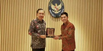 Gus Fawait Bawa Kabar Baik! Jember Dapat Rp 500 Miliar 4 Bupati Jember Gus Fawait secara simbolis menerima bantuan anggaran dari pemerintah pusat. Pemkab Jember mengalokasikannya ke beberapa pos. (Lingkar.news Network)