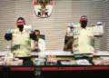 KPK Ungkap Dana Siap Pakai Rp148 Miliar Mengalir ke Perusahaan Afiliasi Adik Eks Kepala BNPB 5 KPK mengungkap dugaan aliran dana siap pakai BNPB senilai Rp148 miliar ke perusahaan terafiliasi adik eks Kepala BNPB Suharyanto.