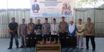 H.M.Muazzim Akbar,SIP Bersama Kepala DP3AP2KB,KORPIMCAM Praya