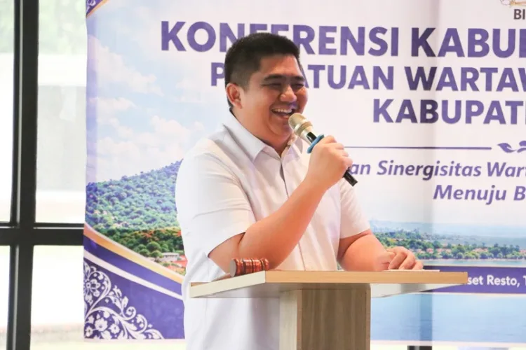 Buka Konferkab Ke-2 PWI Bintan, Roby: Insan Pers Mitra Pemerintah Kawal Pembangunan 1 Bupati Bintan Roby Kurniawan membuka Konferkab II PWI Bintan dan menegaskan peran pers dalam mengawal pembangunan.