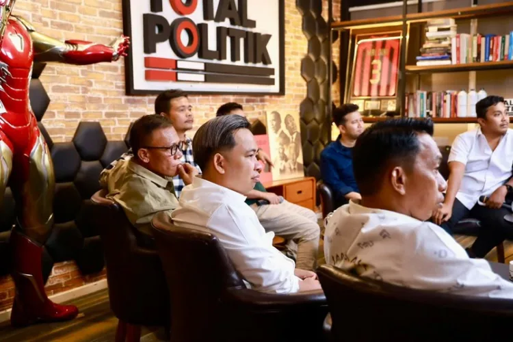 Dijuluki 'Kuba-nya Indonesia', Cerutu Jember Tembus Pasar Ekspor 45 Negara 1 Jember dijuluki Kuba-nya Indonesia di podcsat Total Politik, dengan produk cerutu yang menembus pasar ekspor 45 negara.