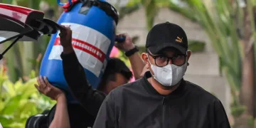 KPK menyita Rp1,9 miliar dalam OTT Bupati Klaten Hamenang Wajar Ismoyo dan mengungkap lima klaster dugaan korupsi, termasuk pengadaan, perizinan, dan audit BPK.