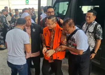 Sekitar 550 simpatisan Sudewo dari Pati datang ke Pengadilan Tipikor Semarang untuk mengawal sidang pleidoi dan berharap Bupati Pati nonaktif itu bebas.