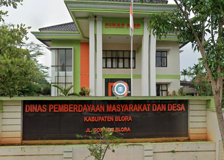 Dinas PMD Blora Dorong Sinergi BUMDes dan Koperasi untuk Perkuat Ekonomi Desa 1 Pemkab Blora mendorong kolaborasi BUMDes dan koperasi untuk memperkuat ekonomi desa melalui dana ketahanan pangan dan usaha produktif.