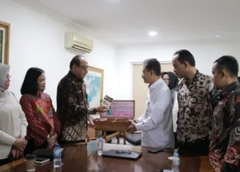 Rombongan Pemkab Jember mengunjungi Kantor Kemendagri untuk mengonsolidasikan pengentasan kemiskinan, Rabu (30/9/2026). (Lingkar.news Network).