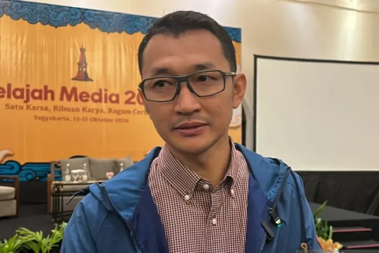 KPK menyita uang tunai Rp1,4 miliar dan emas batangan serta tabungan emas dalam OTT di lingkungan BNPB.