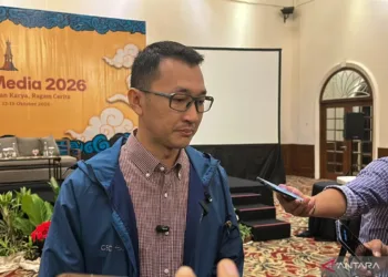 KPK menangkap 14 orang dalam OTT di BNPB, termasuk Sestama Rustian, terkait kasus pengadaan barang dan jasa yang menggunakan dana siap pakai kebencanaan.