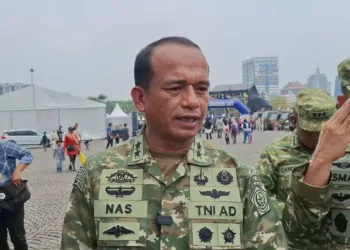 TNI menyatakan tunduk pada putusan MK soal peradilan militer. Kemenkum mulai mengkaji revisi UU Nomor 31 Tahun 1997 dengan tenggat dua tahun.