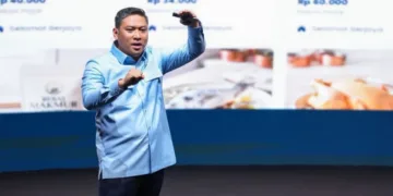Kepala BGN Sudaryono mencatat efisiensi dan pengembalian anggaran MBG Rp44 triliun dalam 100 hari kepemimpinannya, termasuk penghematan insentif dan dana operasional dapur.