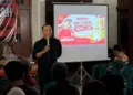 Modal 2 Ember, Ketua DPRD Jateng Sumanto Ajak Warga Olah Sampah Rumah Tangga Jadi Pupuk Cair 2 Ketua DPRD Jateng Sumanto mengajak warga mengolah sampah organik menjadi pupuk cair dengan dua ember untuk mengurangi beban TPA.