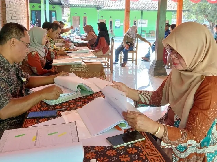 Pelaksanaan Klinik Keuangan Kalurahan Donomulyo.
