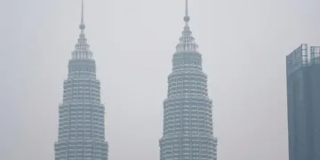 Malaysia akan membawa isu kabut asap ke forum Menlu ASEAN sebelum KTT ke-49 di Manila pada November 2026 untuk membahas mekanisme penanganan yang lebih efektif.