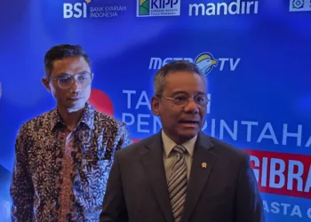 Menkeu Suahasil Nazara memastikan dividen Danantara belum tercatat dalam APBN 2026 dan 2027, meski sebelumnya ada rencana setoran Rp120 triliun.