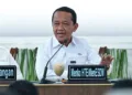 Bahlil Targetkan PNBP Sektor ESDM Rp165 Triliun pada 2026, Batu Bara hingga Hilirisasi Jadi Andalan 2 Menko Hilirisasi dan Transisi Energi Bahlil Lahadalia menargetkan PNBP sektor ESDM mencapai Rp165 triliun pada 2026, lebih tinggi dri target APBN.