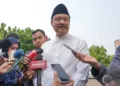 Mensos sekaligus Wakil Ketua Umum PBNU Saifullah Yusuf mendukung KPK mengusut tuntas dugaan suap di Muktamar ke-35 NU.