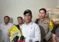 Mentan Ungkap Dugaan Mafia Beras SPHP di Jaktim, 600 Ton Diubah Jadi Premium 5 Mentan Amran mengungkap dugaan praktik mafia pangan di Jaktim, 600 ton beras SPHP bersubsidi diubah menjadi beras premium.