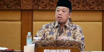 KPK membuka kemungkinan menjemput paksa Menteri ATR/BPN Nusron Wahid setelah dua kali tidak hadir dalam pemeriksaan sebagai saksi.