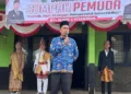 Peringati Sumpah Pemuda, MTsN 2 Pesawaran Ajak Siswa Lawan Judol dan Perkuat Integritas 6 Kepala MTsN 2 Pesawaran, H. Firmansyah, M.Pd.I, menyampaikan amanat dalam peringatan Hari Sumpah Pemuda ke-98.