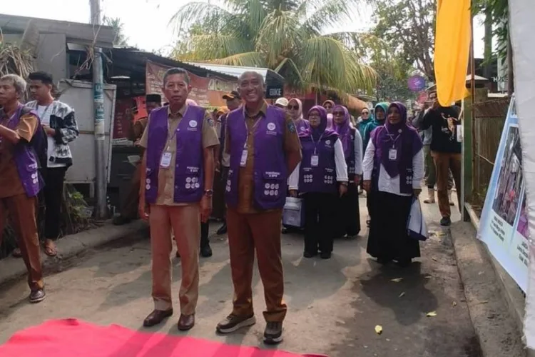Tim Penilai Posyandu Provinsi NTB menyambangi Desa Gili Indah.