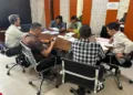 Bos Tambang Nikel Tersangka Penggelapan Pajak Rp1,18 Miliar Diserahkan ke Kejari Makassar 2 Bos kontraktor tambang nikel berinisial AMM diserahkan DJP Sulselbartra dan kepolisian ke Kejari Makassar atas kasus penggelapan pajak Rp1,1 miliar.