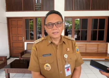 Bupati Pati nonaktif Sudewo mengkritik pengawasan Pemkab Pati dalam proyek trotoar Rp14,3 miliar, Plt Bupati Chandra akan menemui Kementerian PU.