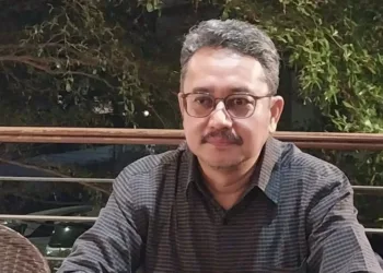 Delapan parpol nonparlemen yang tergabung dalam GKSR mengusulkan parliamentary threshold 1 persen untuk mengurangi suara pemilih yang tidak terkonversi menjadi kursi DPR.