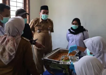 Blora menjadi salah satu dari 42 daerah yang menguji sistem prasmanan MBG untuk menyesuaikan porsi siswa dan mengurangi makanan tersisa.